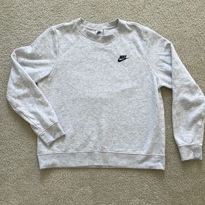 Nike Gray Crewneck Sweatshirt